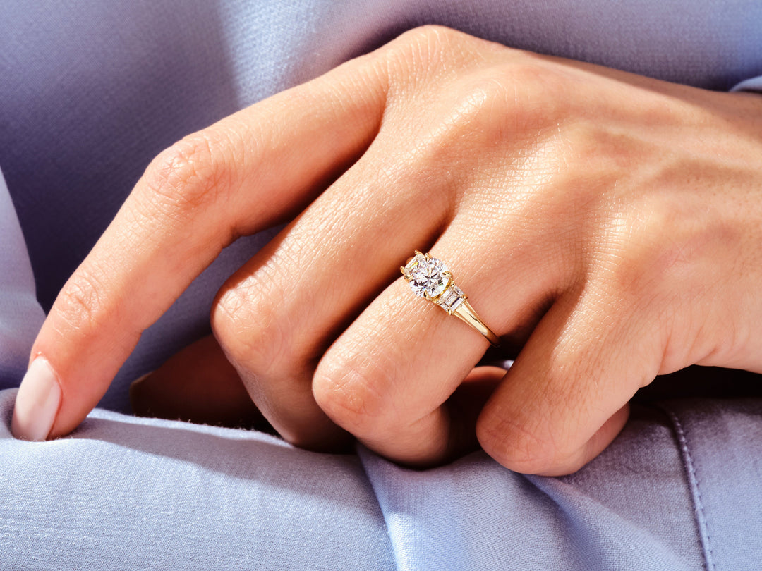 1 carat diamond ring emerald cut
