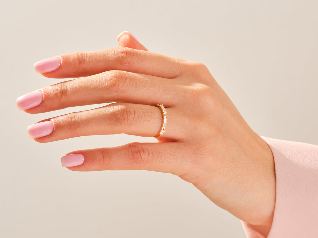 Horizontal Baguette Moissanite Wedding Band