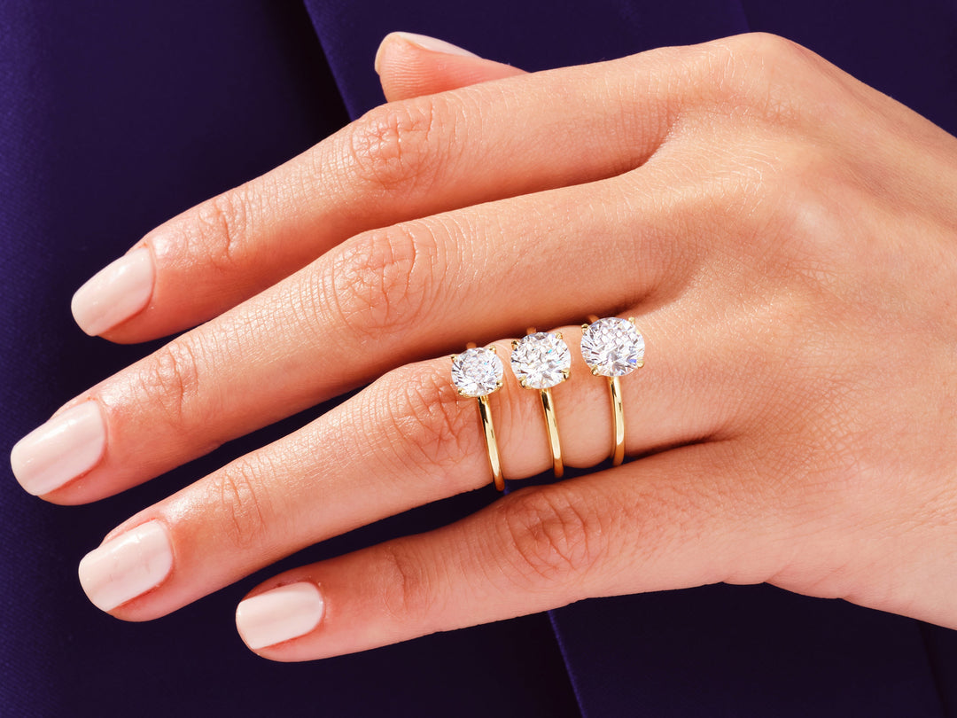 Solitaire Round Cut Moissanite Engagement Ring