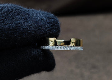 notched wedding band​