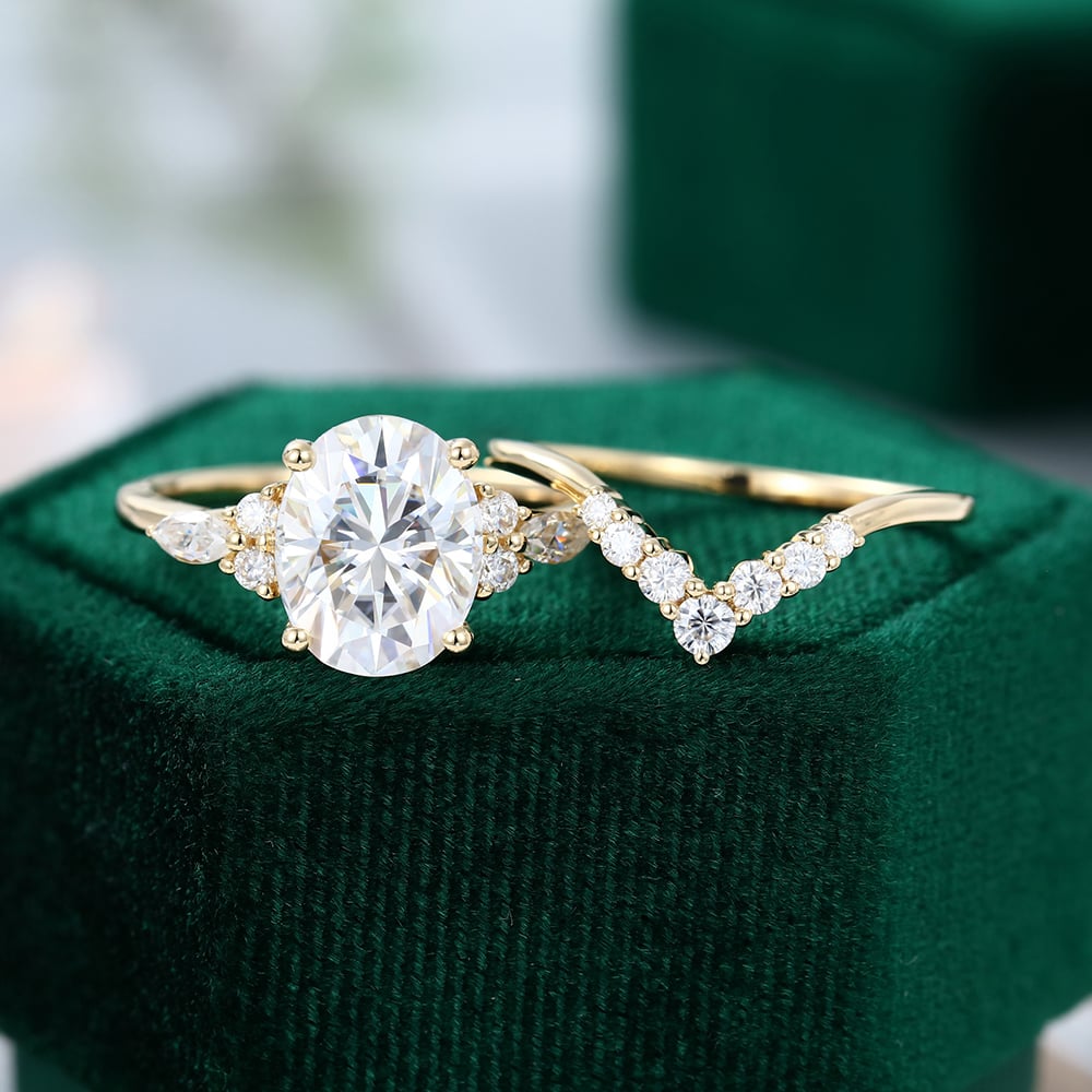Yellow Gold Oval Cut 3ct Moissanite Bridal Ring Set