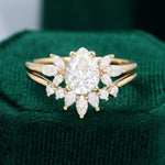 Load image into Gallery viewer, Yellow Gold Pear Shaped Moissanite Wedding Set
