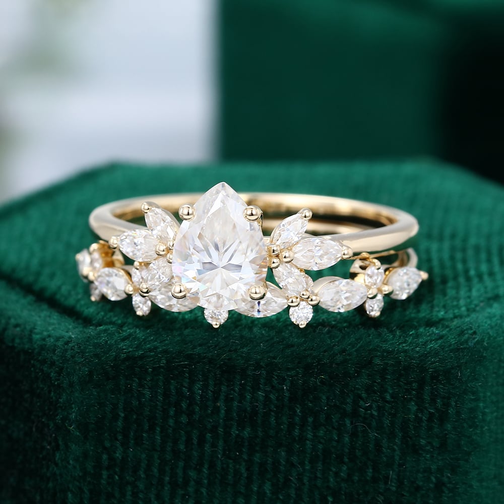 Unique Bridal Ring Set Pear Cut Moissanite Engagement Ring With Petal Band