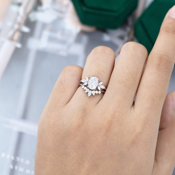 White Gold Oval Cut Moissanite Bridal Ring Set