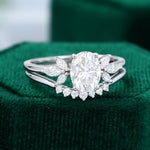Load image into Gallery viewer, White Gold Oval Cut Moissanite Wedding Set
