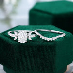 Load image into Gallery viewer, White Gold Oval Cut Moissanite Wedding Set
