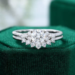 Load image into Gallery viewer, White Gold Round Cut Moissanite Engagement Ring Set
