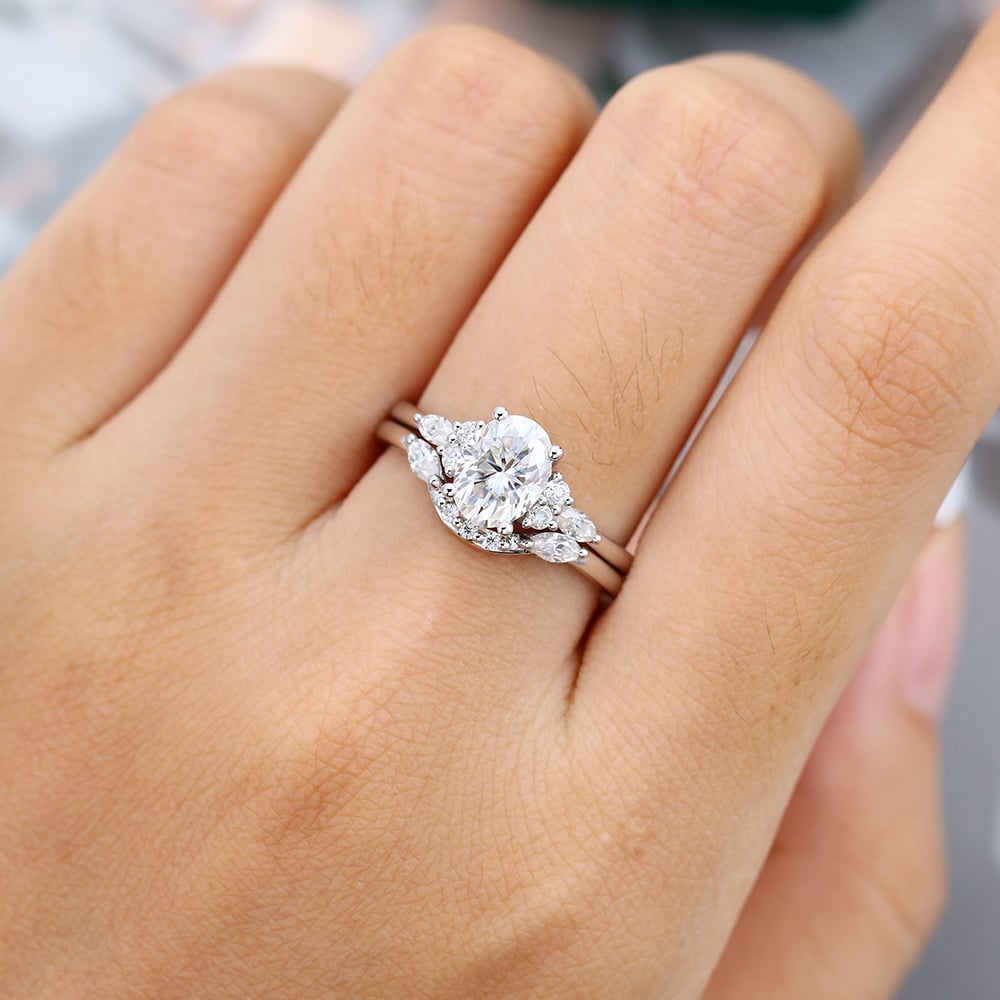 Oval Cut Moissanite Ring With Curved Wedding Band Bridal Set