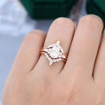 Rose Gold 3PCS Oval Cut Moissanite Cluster Engagement Ring Set