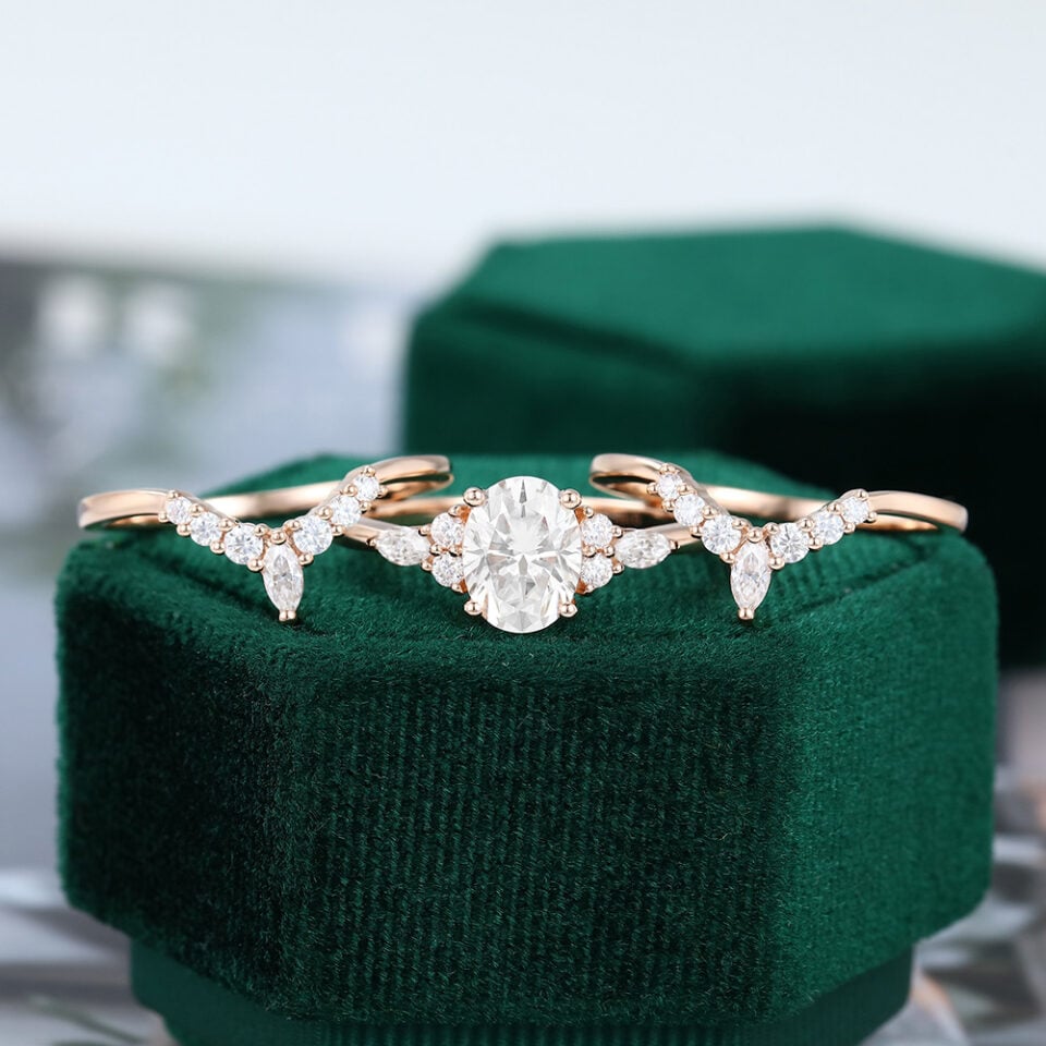 Rose Gold 3PCS Oval Cut Moissanite Cluster Engagement Ring Set