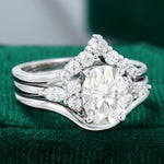 Load image into Gallery viewer, White Gold 3PCS Oval Cut Moissanite Cluster Engagement Ring Set
