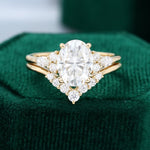 Load image into Gallery viewer, Yellow Gold Moissanite Oval Engagement Rings Set
