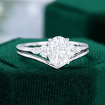 Load image into Gallery viewer, White Gold 2CT Oval Cut Moissanite Engagement Ring Set

