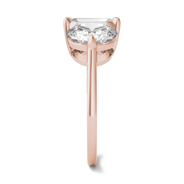 Round Brilliant and Emerald Toi et Moi Engagement Ring