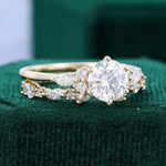 Load image into Gallery viewer, Round Cut Moissanite Engagement Ring Set Unique Bridal Set

