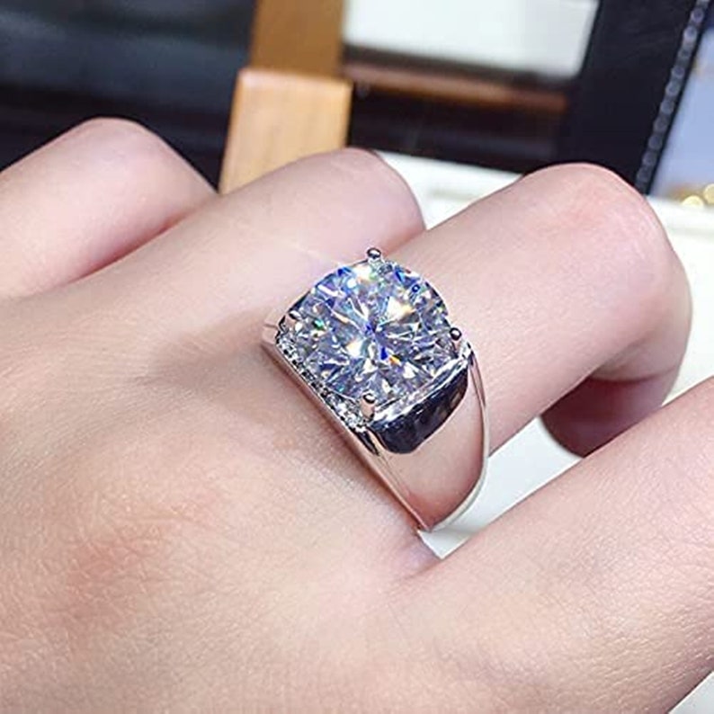 Round Cut Moissanite Diamond Men's Ring, 925 Sterling Silver Proposal Ring, Wedding & Engagement Ring, Valentine Gifts For Him, Fine Jewelry