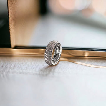 Fashion Hip-Hop Ring Silver & Blue Moissanite Ring