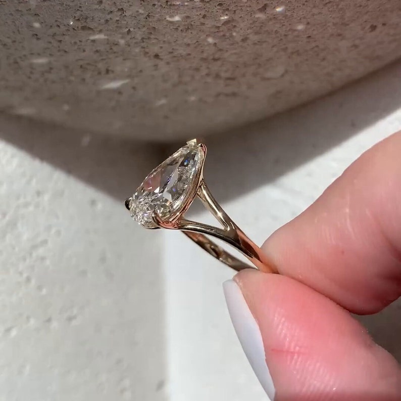 Large 3 carat Pear Shaped Moissanite Engagement Ring, 14k Gold Pear Cut Split Shank Engagement Wedding Ring Tear Drop Solitaire Diamond Ring image 3