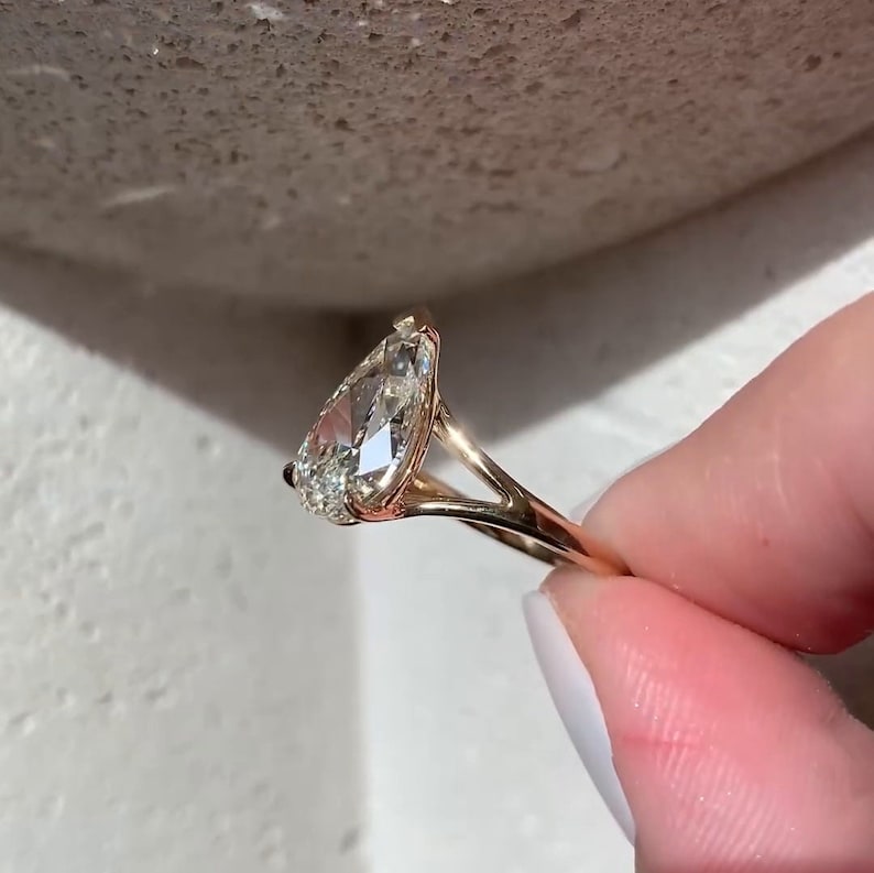 Large 3 carat Pear Shaped Moissanite Engagement Ring, 14k Gold Pear Cut Split Shank Engagement Wedding Ring Tear Drop Solitaire Diamond Ring image 5