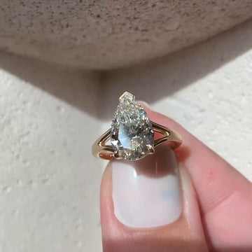 Large 3 carat Pear Shaped Moissanite Engagement Ring, 14k Gold Pear Cut Split Shank Engagement Wedding Ring Tear Drop Solitaire Diamond Ring image 7