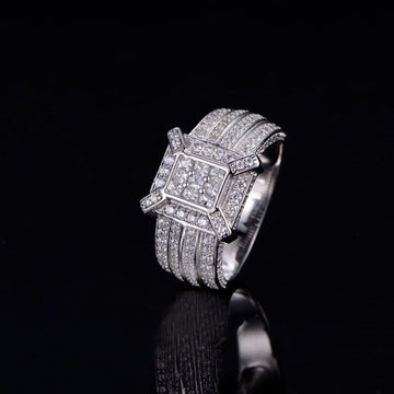 silver and diamond ring​