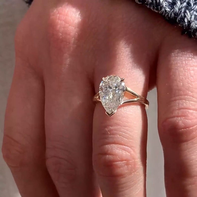 Large 3 carat Pear Shaped Moissanite Engagement Ring, 14k Gold Pear Cut Split Shank Engagement Wedding Ring Tear Drop Solitaire Diamond Ring image 8
