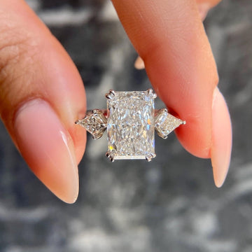 Radiant Cut 5.5 carat IGI Certified E Color VVS2 Clarity Lab Grown Diamond Three Stone Engagement Ring Side Kite Cut Diamonds 18k Gold image 1