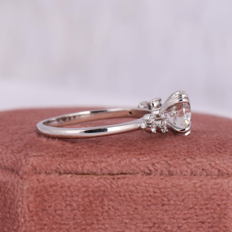 Lab Grown 1.0-3.0 CT Round Diamond 14K White Gold Cluster Engagement Ring image 7