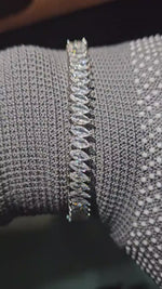 Load and play video in Gallery viewer, 7 MM Marquise Cut Moissanite Diamond Tennis Bracelet