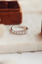 Load image into Gallery viewer, The Grace Alternating Baguette And Round Band
